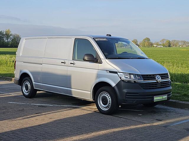 Volkswagen TRANSPORTER L2H1 Navi PDC Automaat 3 Zits Airco Achterdeuren Cruise Control Euro6 150 PK! L2H1 Navi PDC Automaat 3 Zits Airco Achterdeuren Cruise Control Euro6 150 PK!