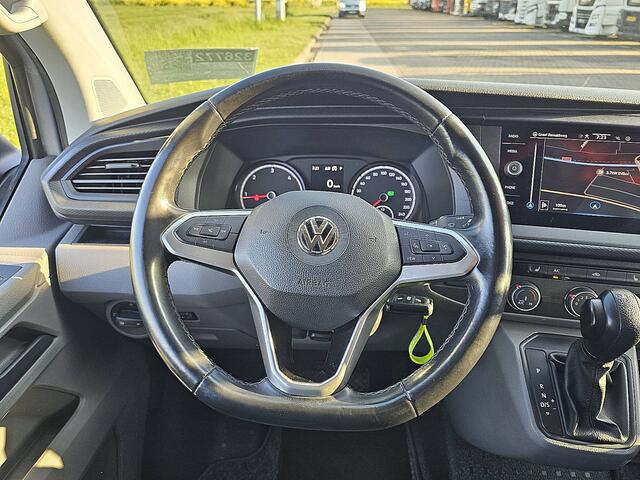 Volkswagen TRANSPORTER L2H1 Navi PDC Automaat 3 Zits Airco Achterdeuren Cruise Control Euro6 150 PK! L2H1 Navi PDC Automaat 3 Zits Airco Achterdeuren Cruise Control Euro6 150 PK!