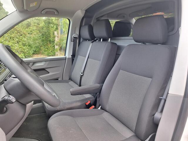 Volkswagen TRANSPORTER 6.1 - 2.0 TDI L1H1 26 Eco Business Trekhaak / Cruise / PDC
