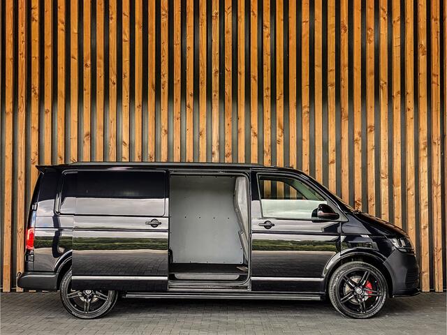 Volkswagen TRANSPORTER 2.0 TDI Bestelwagen L2H1 | AIRCO | CARPLAY | CRUISE | TREKHAAK | COMFORTSTOEL | BIJRIJDERSBANK |