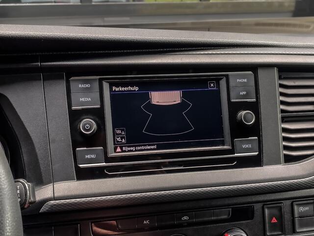Volkswagen TRANSPORTER 2.0 TDI Bestelwagen L2H1 | AIRCO | CARPLAY | CRUISE | TREKHAAK | COMFORTSTOEL | BIJRIJDERSBANK |