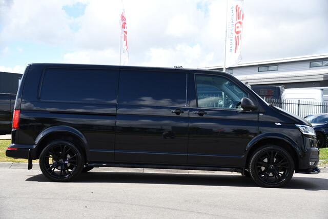 Volkswagen TRANSPORTER 2.0 TDI L2H1 30 Highline Adaptieve Cruise, Camera, Carplay, 150pk, Trekhaak, Stoelverwarming, LED, Automaat, Standkachel, Sensoren, Uniek!