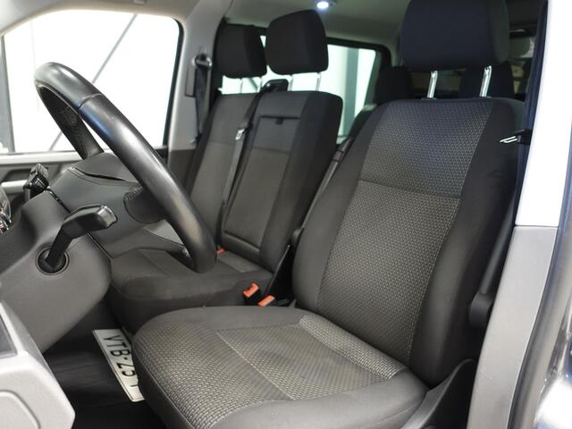 Volkswagen TRANSPORTER 2.0 TDI L2H1 Automaat Dubbele Cabine Airco Cruise Navigatie Parkeersensoren