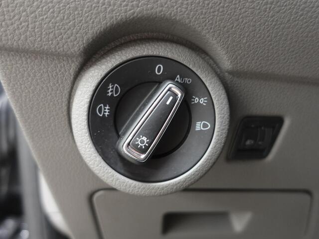 Volkswagen TRANSPORTER 2.0 TDI L2H1 Automaat Dubbele Cabine Airco Cruise Navigatie Parkeersensoren