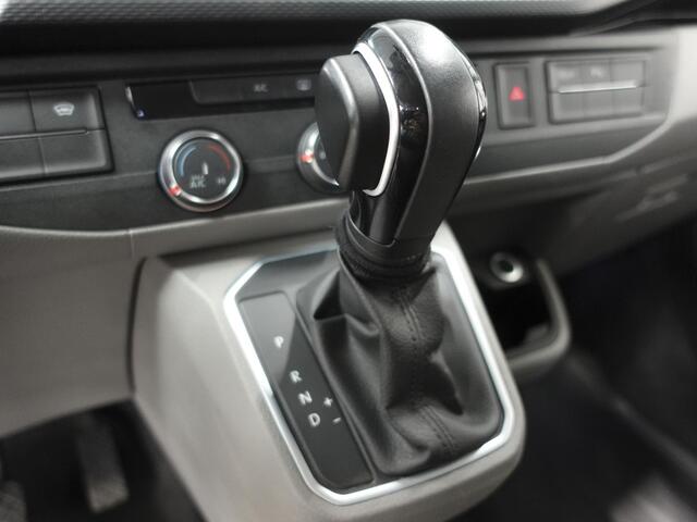 Volkswagen TRANSPORTER 2.0 TDI L2H1 Automaat Dubbele Cabine Airco Cruise Navigatie Parkeersensoren