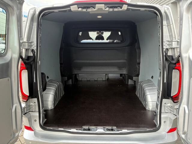 Volkswagen TRANSPORTER 2.0 TDI 170 PK Automaat L2H1 30 Bulli DC