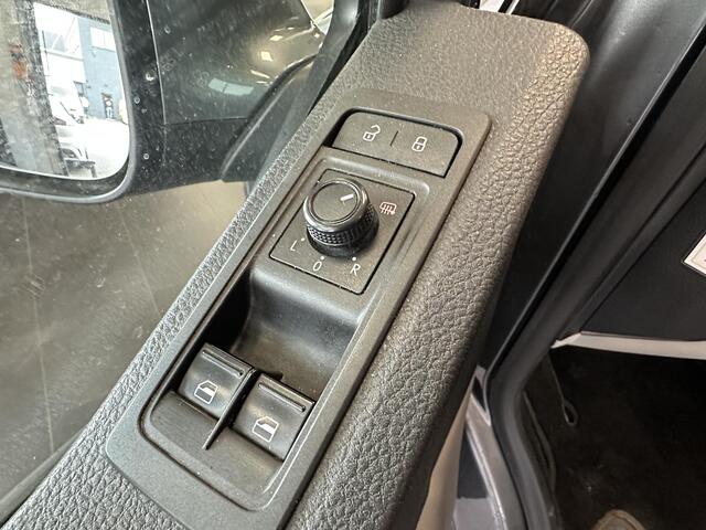 Volkswagen TRANSPORTER 2.0 TDI L2H1 DC 4Motion Highline BULLY, hele dikke bus, zeer netjes, Dubbel cabine, Automaat, 4MOTION
