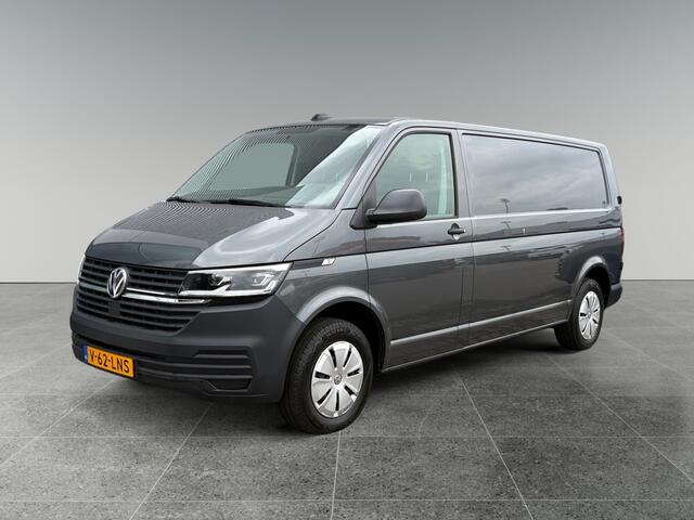 Volkswagen TRANSPORTER 2.0 TDI 150 pk L2 Betimmering | App connect | PDC | Cruise | trekhaak