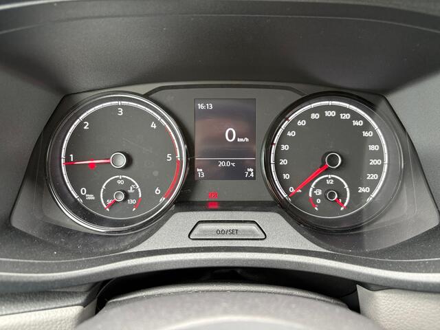 Volkswagen TRANSPORTER 2.0 TDI 150 pk L2 Betimmering | App connect | PDC | Cruise | trekhaak