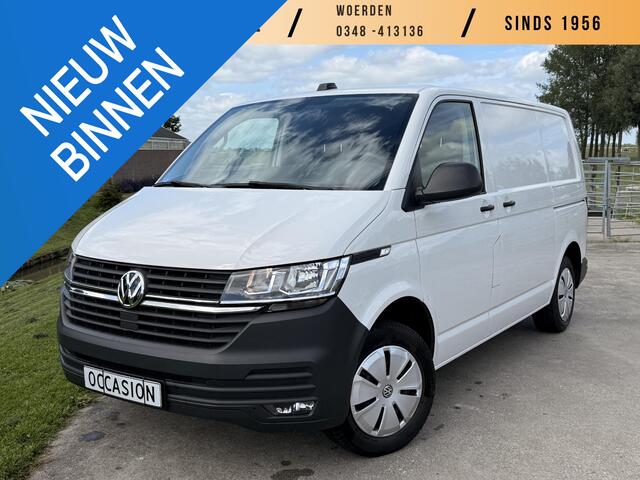 Volkswagen TRANSPORTER 2.0 TDI 150PK L1H1 | RIEM V.V | DSG | CARPLAY | 2 SCH.DEUREN | DLR.ONDERHOUDEN | EURO-6 | TOPSTAAT | NAP |