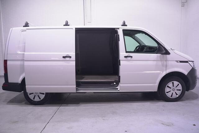 Volkswagen TRANSPORTER 2.0 TDI 110 pk L2H1 Airco, 2-Zits, Achterklep Laadruimte Pakket, PDC V+A, Dakdragers