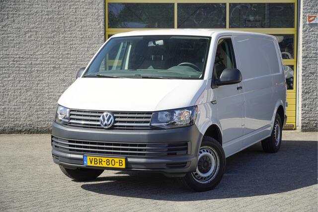 Volkswagen TRANSPORTER 2.0 TDI L2H1 BJ2019 Trekhaak | Airco | Cruise control | Getint glas | Tussenschot+raam | Zijdeur | Achterdeuren+raam