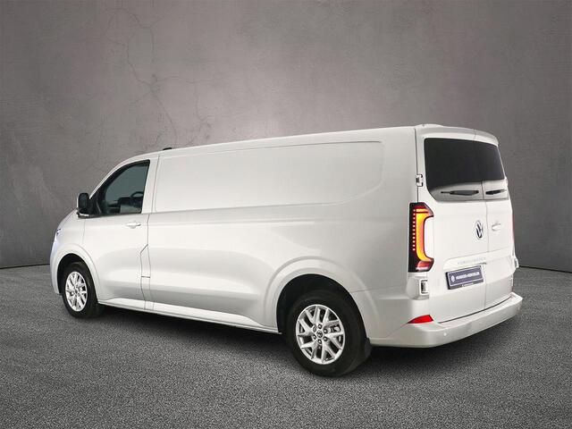 Volkswagen TRANSPORTER T7 2.5 eHybrid 233pk L2 Bulli T7 2.5 eHybrid 233pk L2 Bulli | Plug-in Hybrid | Stoel + stuurverwarming | Adaptieve Cruise Control |