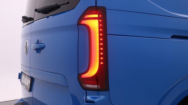Volkswagen TRANSPORTER Dubbele Cabine L2H1 2.0 TDI 170PK 2.8T Automaat Bulli / Demonstratieauto / 5-persoons / 2x schuifdeur