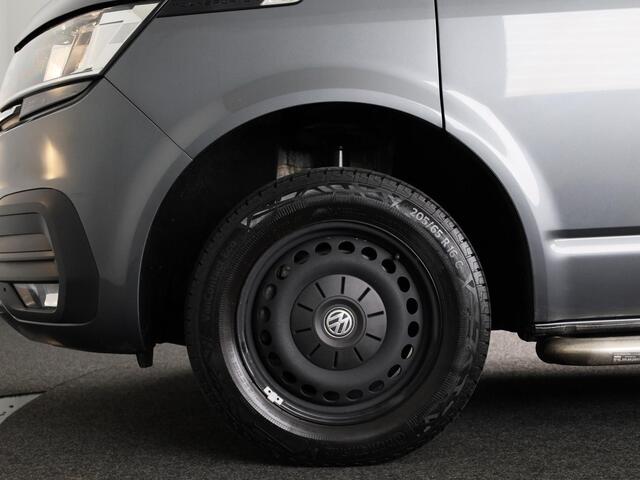 Volkswagen TRANSPORTER 2.0 TDI L2H1 28 Comfortline 110PK | Navigatie | Multifunctioneel stuurwiel | Trekhaak | Inrichting |
