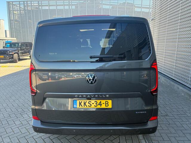 Volkswagen TRANSPORTER Caravelle 2.5 L2H1 eHybrid Style