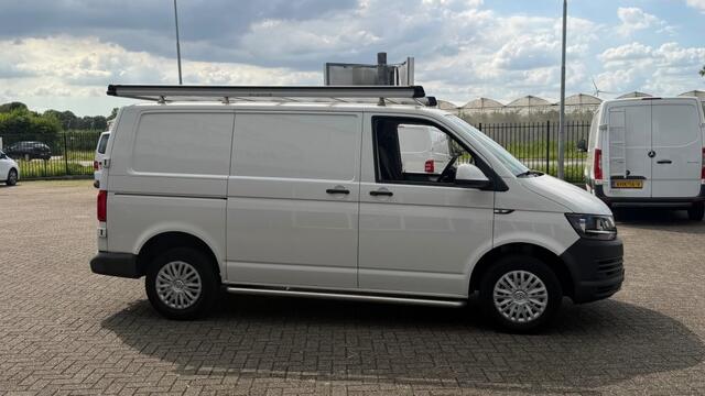 Volkswagen TRANSPORTER 2.0 TDI 62KW 84PK EURO 6 AIRCO/ IMPERIAAL/ TREKHAAK/ 100% DEALERONDERHOUDEN
