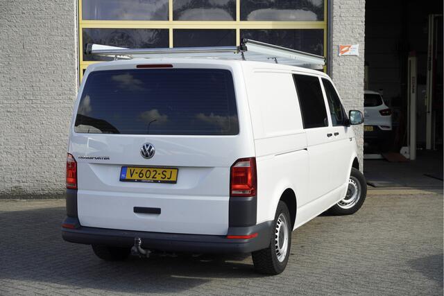 Volkswagen TRANSPORTER 2.0 TDI L2H1 Comfortline BJ2018 Pdc | Navi | Trekhaak | App-Connect | Airco | Cruise control | Getint glas | Imperiaal | Tussenschot+Raam | Achterklep+Raam | Zijdeur
