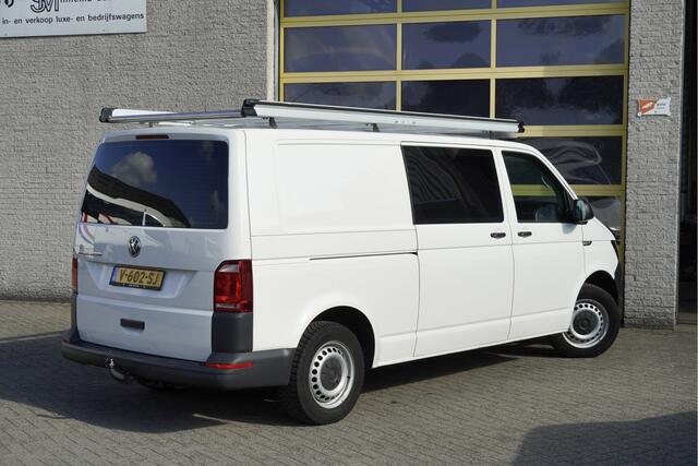 Volkswagen TRANSPORTER 2.0 TDI L2H1 Comfortline BJ2018 Pdc | Navi | Trekhaak | App-Connect | Airco | Cruise control | Getint glas | Imperiaal | Tussenschot+Raam | Achterklep+Raam | Zijdeur