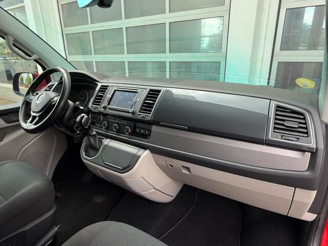 Volkswagen TRANSPORTER 2.0 TDI 204PK L2H1 Highline DC Aut. Navi Camera Trekhaak 2x schuifdeur