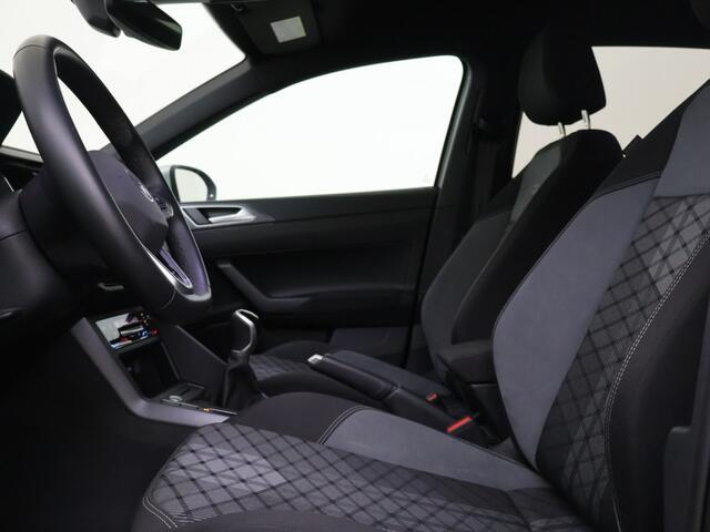 Volkswagen Taigo 1.0 TSI R-Line | Carplay | Adaptive Cruise | Keyless | Camera