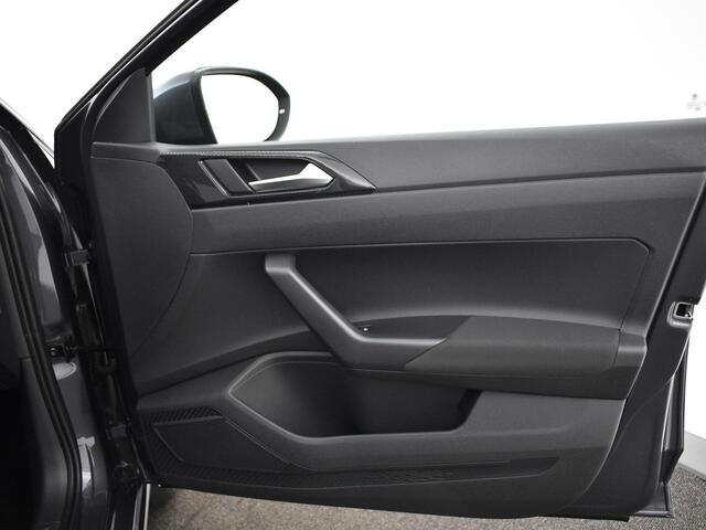 Volkswagen Taigo Life Edition 1.0 TSI 95 pk 5 versn. Hand · Achteruitrijcamera · Achteruitrijcamera · MEGA Sale- Prijs is incl. inruilbonus -