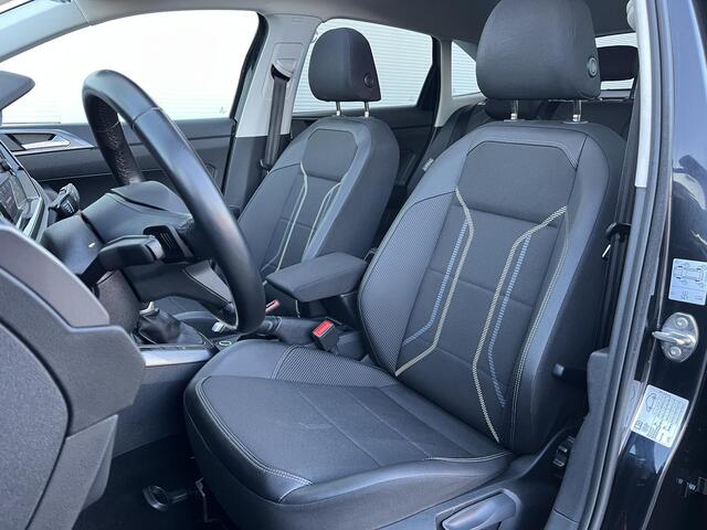 Volkswagen Taigo 1.0 TSI R-Line Business / elektrisch glazen panorama-dak / Apple Carplay/Android Auto / matrix LED koplampen /