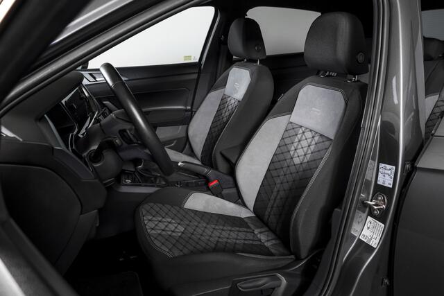 Volkswagen Taigo 1.0 TSI R-Line 116 PK - Automaat | Dig. Cockpit | Adapt. Cruise | Stoelverw. | PDC | Camera | App. Connect | ECC | DAB | LM 18" | 9195