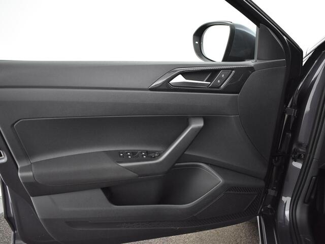 Volkswagen Taigo Life Edition 1.0 TSI 95 pk 5 versn. Hand · Achteruitrijcamera · Achteruitrijcamera · Allseason banden