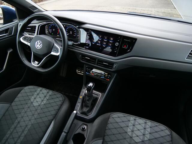 Volkswagen Taigo 1.0 TSI R-Line Edition 116 Pk Automaat DAB / Apple Carplay / Stoelverwarming / Keyless / Camera