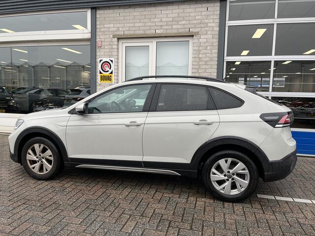 Volkswagen Taigo 1.0 TSI Life / KEYLESS/ NAVI/ APP-CONNECT/ PARK. SENSOREN + CAMERA/ CRUISE/ DAB RADIO/ CLIMA/ STOELVERWARMING