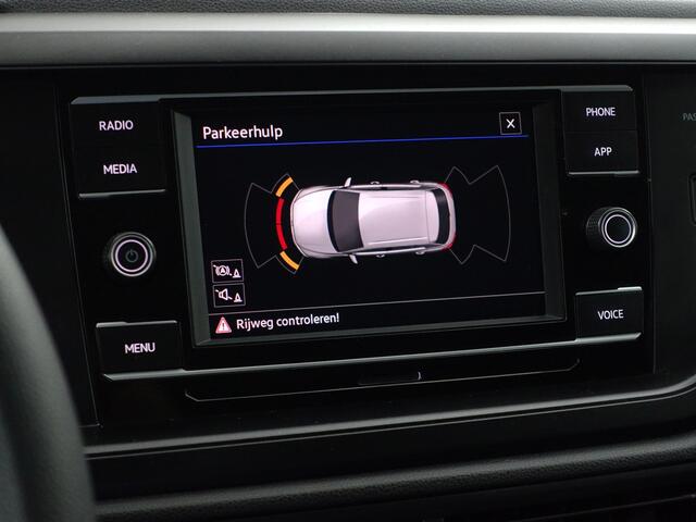 Volkswagen Taigo 1.0 TSI R Line- Carplay, Android Auto, Park Assist, Virtual cockpit, Xenon Led, Lane Assist