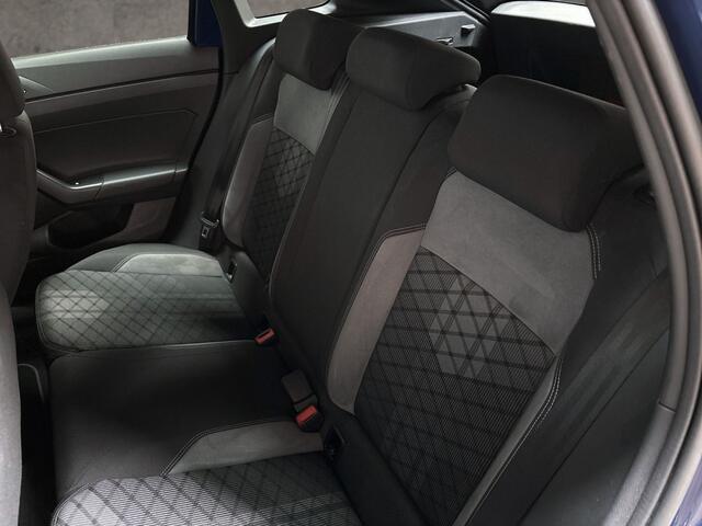 Volkswagen Taigo 1.0 TSI R-Line Automaat (2X R-LINE, SCHUIFDAK, VIRTUAL COCKPIT, APPLE CARPLAY, STOELVERWARMING, SPORTSTOELEN, KEYLESS, PARKEERSENSOREN, NIEUWE APK, NIEUWSTAAT)