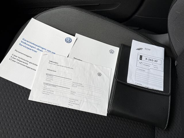 Volkswagen Taigo 1.0 TSI Life | Camera | Apple Carplay | Uitstraling | 18'' Inch