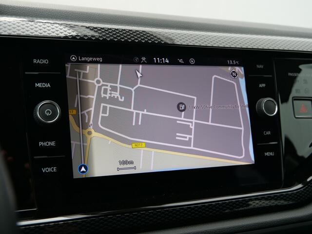 Volkswagen Taigo 1.0 TSI Style 111 Pk Navi / DAB / Apple Carplay / Camera / Trekhaak / Stoelverwarming