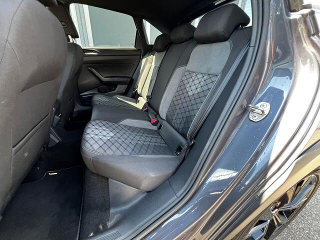 Volkswagen Taigo 1.5TSI 150pk DSG R-Line Black Style | ACC | Camera