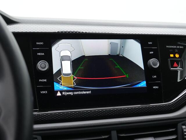 Volkswagen Taigo 1.0 TSI 95 pk Life | Navigatie | Achteruitrijcamera | Adaptive Cruise | Stoelverwarming | Keyless Entry