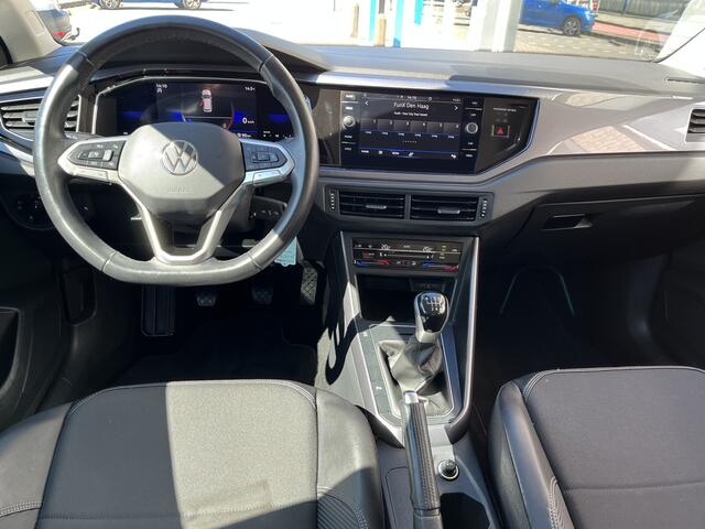 Volkswagen Taigo 1.0 TSI Style / CRUISE/ CLIMATE/ LED/ APP-CONNECT/ DAB/ PARK. SENSOREN V&A/ 17"LMV