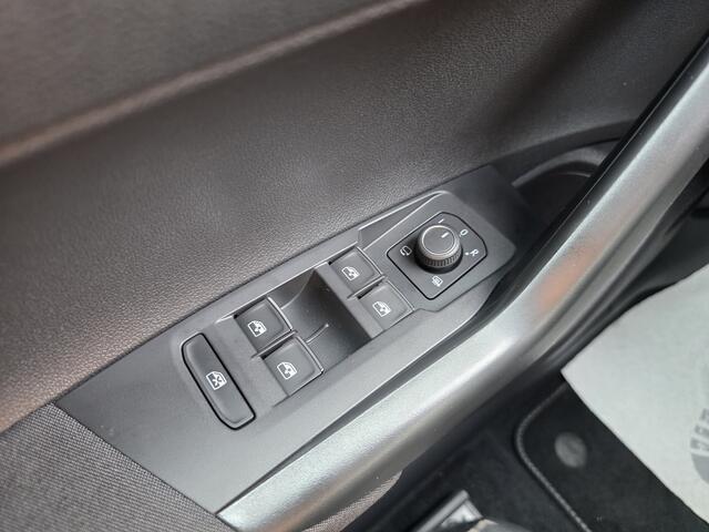 Volkswagen Taigo 1.5 TSI R-Line |MATRIX|CARPLAY|