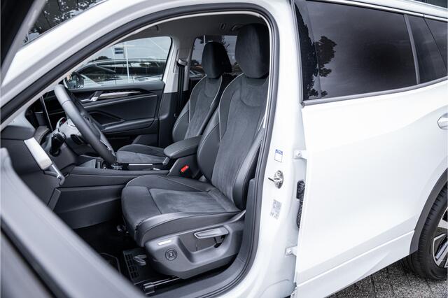 Volkswagen Tayron 1.5 eTSI Elegance 7p. ** Trekhaak ** 19inch **