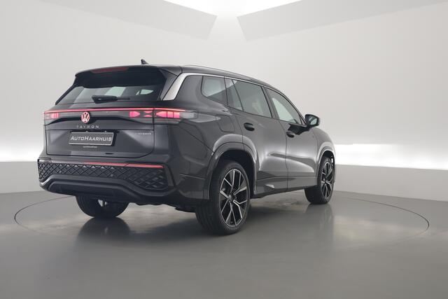Volkswagen Tayron 1.5 eHybrid R-Line 272pk | Pano | Massage | Adapt. Cruise | Apple CarPlay | Stoel- Stuurverw. | 20''