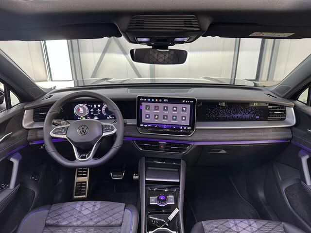 Volkswagen Tayron 1.5 eHybrid R-Line 272pk | Elek. Trekhaak | 360 camera | Pano | Stoel- en stuurverwarming