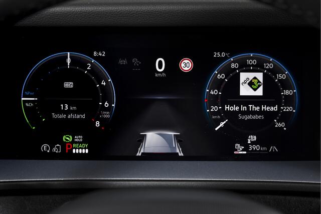 Volkswagen Tayron 1.5 eHybrid 272 PK R-Line Edition - Automaat | Black Style Pakket | S/K-Panodak | Elek. Trekhaak | Dig. Cockpit | Adapt. Cruise | Stoel-+Stuurverw. | PDC | 360 Camera | NAV+App. Connect | ECC | Elek. Klep | DAB | LM 20" | 0080