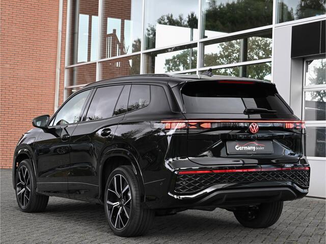 Volkswagen Tayron 1.5 eHybrid 272pk R-Line Edition NIEUW! Pano ACC BSM Sfeerverl. Elektr.Klep Tr.haak VOL!!