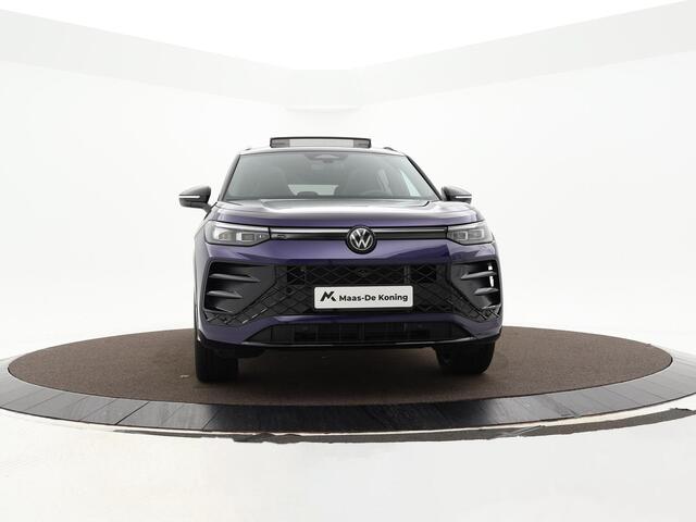 Volkswagen Tayron R-line Edition 1.5 eHybrid 272 pk 6 versn. DSG · Assistance Pakket Plus · Black Style Pakket · Design Pakket · Trekhaak inklapbaar, met elektrische ontgrendeling, incl. aanhangermanoeuvreerhulp Trailer Assist · Beschikbaar per Januari !