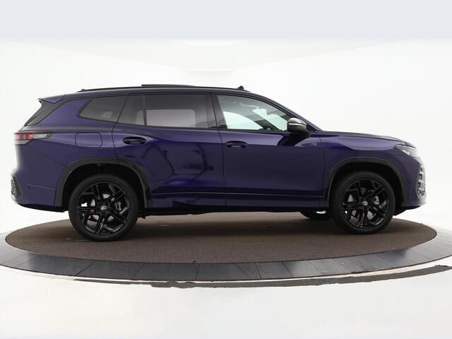 Volkswagen Tayron R-line Edition 1.5 eHybrid 272 pk 6 versn. DSG · Assistance Pakket Plus · Black Style Pakket · Design Pakket · Trekhaak inklapbaar, met elektrische ontgrendeling, incl. aanhangermanoeuvreerhulp Trailer Assist · Beschikbaar per Januari !