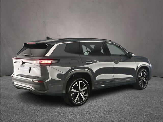 Volkswagen Tayron Life Edition 1.5 TSI eHybrid 204pk DSG Automaat Adaptive cruise control, Achteruitrijcamera, Elektrische achterklep, LED koplampen, Navigatie, Stoelverwarming