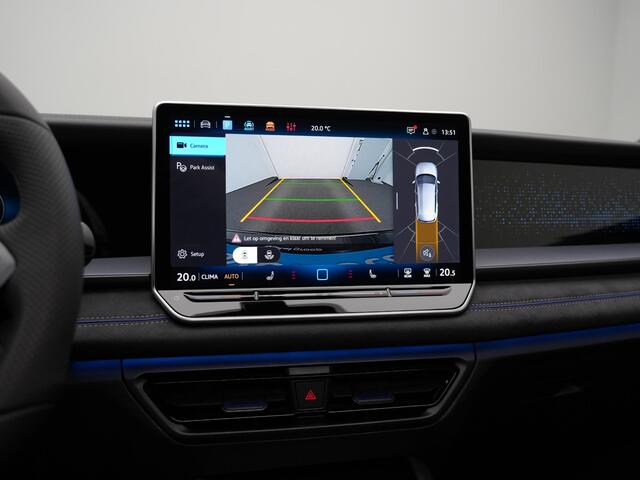 Volkswagen Tayron 1.5 TSI eHybrid 272 pk DSG R-Line Edition | Panoramadak | Adaptief onderstel | Achteruitrijcamera | Stuur-/stoelverwarming