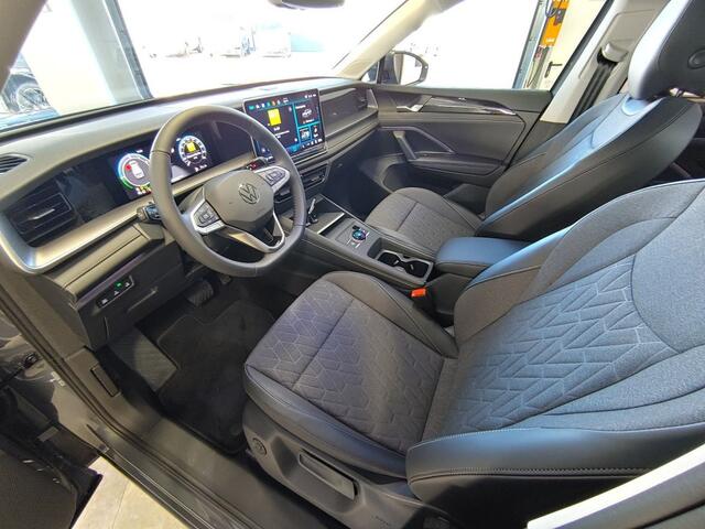 Volkswagen Tayron 1.5 TSI E-HYBRID LIFE TREKHAAK/CAMERA/CARPLAY/ACC/HUD/STOELVERW