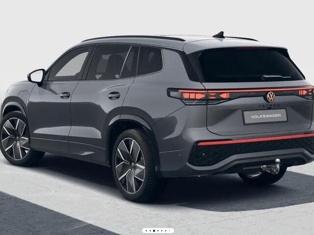 Volkswagen Tayron 1.5 eHybrid 272 Pk Automaat R-Line Edition | Black Style | Panoramadak | Trekhaak | 20 Inch | Full LED | 360 Camera